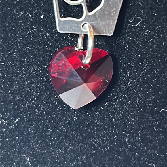 Coffin, rose and heart pendant - Picture 2 of 5